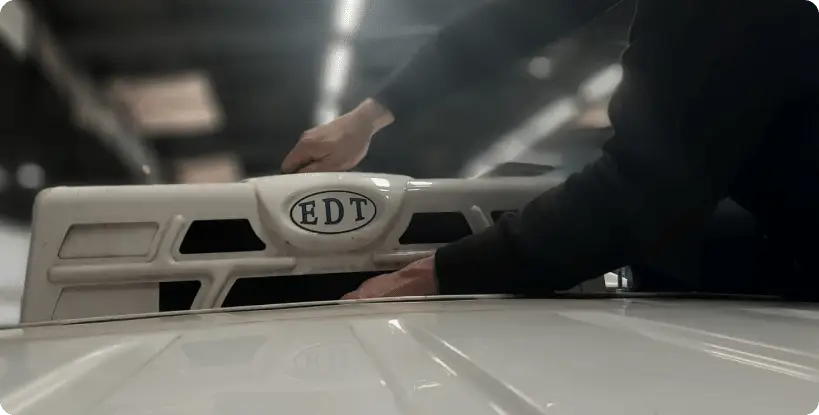 Intervention sur un groupe frigorifique de véhicule utilitaire